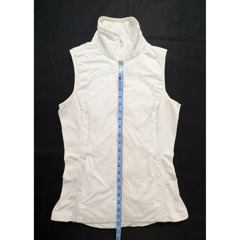 Lululemon Run For Cold Vest Women's 6 White Primaloft Insulated Puffer